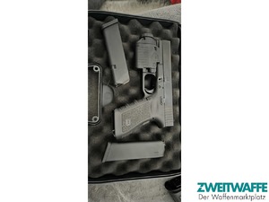 Glock 17 mit Taktischen Licht - 2