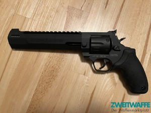 Taurus Raging Hunter 44Mag